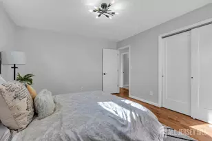 26 Sunnyside Dr, Carteret, NJ 07008 - Photo 11