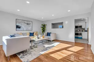 26 Sunnyside Dr, Carteret, NJ 07008 - Photo 3