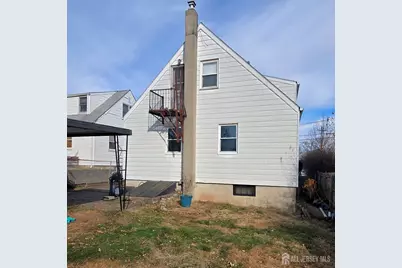 35 Berkley Boulevard, Iselin, NJ 08830 - Photo 3