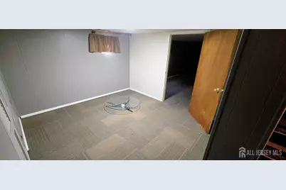 35 Berkley Boulevard, Iselin, NJ 08830 - Photo 11