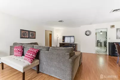 419 Dunellen Avenue, Dunellen, NJ 08812 - Photo 5