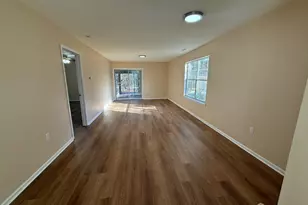 351 Constitution Cir, North Brunswick Township, NJ 08902 - Photo 3