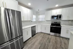 28 Rothwell Dr, Monroe Township, NJ 08831 - Photo 3