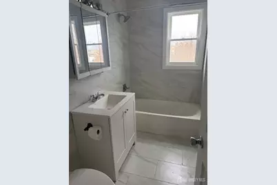 37 S Irving Street, Carteret, NJ 07008 - Photo 5