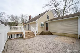 11 Navajo Rd, East Brunswick Township, NJ 08816 - Photo 33