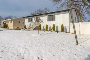 160 Grandview Ave, Piscataway Township, NJ 08854 - Photo 3