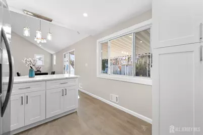 795 May Avenue, Perth Amboy, NJ 08861 - Photo 11