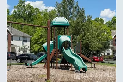 60 Forest Drive, Piscataway Township, NJ 08854 - Photo 21