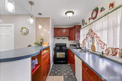 122 S Lincoln Avenue, Middlesex, NJ 08846 - Photo 11