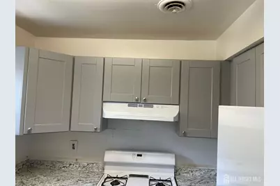 26 Courtland Street, New Brunswick, NJ 08901 - Photo 17