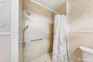 104 Roosevelt Ave, Old Bridge Township, NJ 08879 - Photo 13