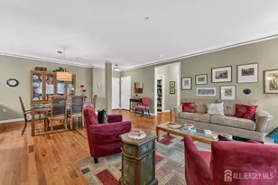 417 Regency Pl, Woodbridge Township, NJ 07095 - Photo 5