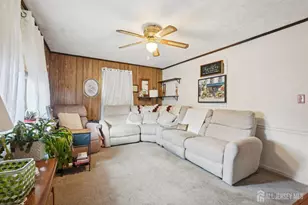 31 Hwy Terrace, Edison, NJ 08817 - Photo 9