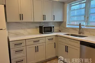 28-02 Woodedge Ave, Edison, NJ 08817 - Photo 11