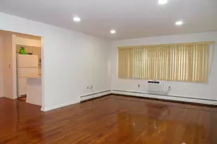 28-02 Woodedge Ave, Edison, NJ 08817 - Photo 3