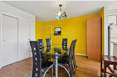 24 Woodedge Avenue #A8, Edison, NJ 08817 - Photo 7