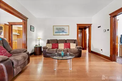 186 Metuchen Avenue, Woodbridge Township, NJ 07095 - Photo 7