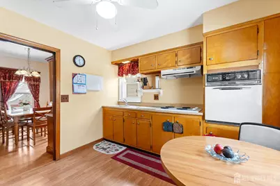 186 Metuchen Avenue, Woodbridge Township, NJ 07095 - Photo 11