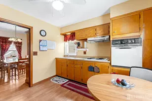 186 Metuchen Ave, Woodbridge Township, NJ 07095 - Photo 11