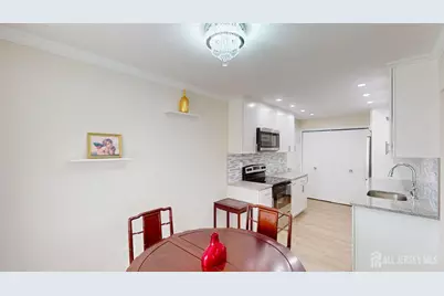 9-C Aspen Plaza, Monroe Township, NJ 08831 - Photo 3