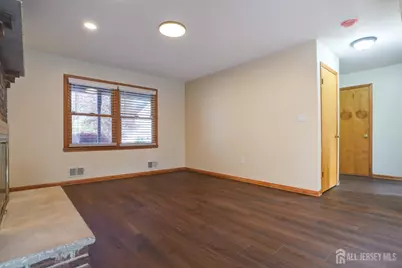 11 Lenox Street, Edison, NJ 08817 - Photo 17