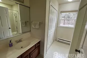 718 A Victoria Ct, Monroe Township, NJ 08831 - Photo 15