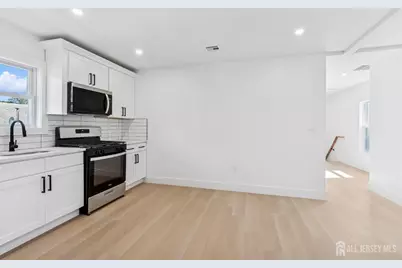 318 Seaman Street #2, New Brunswick, NJ 08901 - Photo 3