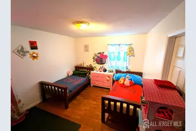 726 W Milton Avenue, Rahway, NJ 07065 - Photo 7