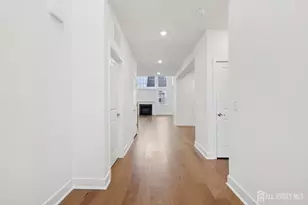 68 Fillmore Dr, Monroe Township, NJ 08831 - Photo 5