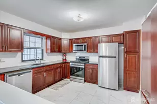 304 Maplecrest Rd, Edison, NJ 08820 - Photo 19