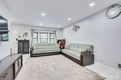 304 Maplecrest Road, Edison, NJ 08820 - Photo 15