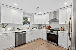 162 Brower Ave, Edison, NJ 08837 - Photo 9