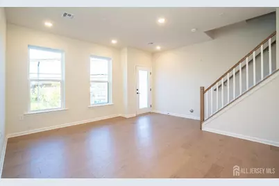 220 Jessie Place, New Brunswick, NJ 08901 - Photo 9