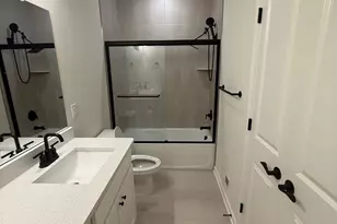 216 Lyla Ln, New Brunswick, NJ 08901 - Photo 11