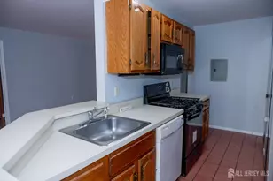 2162 Ash Ct, South Brunswick Township, NJ 08852 - Photo 5