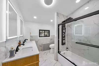 272 Main Street, Matawan, NJ 07747 - Photo 17