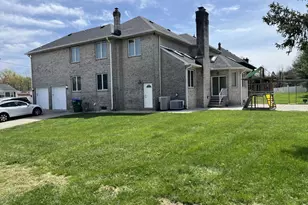 177 Mundy Ave, Edison, NJ 08820 - Photo 3