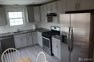 899 Green St, Iselin, NJ 08830 - Photo 13