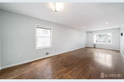 22 Linden Avenue, Jersey City, NJ 07305 - Photo 7