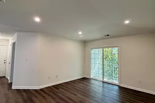 1238 Waterford Dr, Edison, NJ 08817 - Photo 9