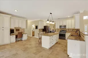 14 Nicholas Ave, Monroe Township, NJ 08831 - Photo 17