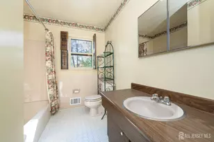 3996 Park Ave, Edison, NJ 08820 - Photo 17