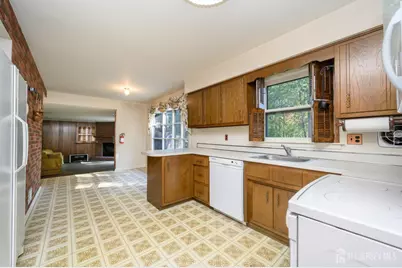 3996 Park Avenue, Edison, NJ 08820 - Photo 7