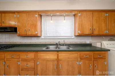 5915 Jefferson Street, West New York, NJ 07093 - Photo 11