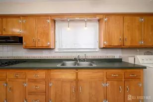 5915 Jefferson St, West New York, NJ 07093 - Photo 11