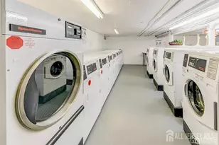 78 Fox Rd, Edison, NJ 08817 - Photo 7