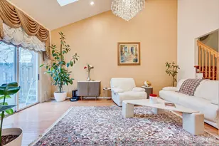 114 Coppertree Ct, Edison, NJ 08820 - Photo 9