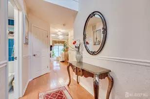 114 Coppertree Ct, Edison, NJ 08820 - Photo 5