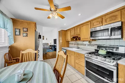 407 Clinton Avenue, Middlesex, NJ 08846 - Photo 9