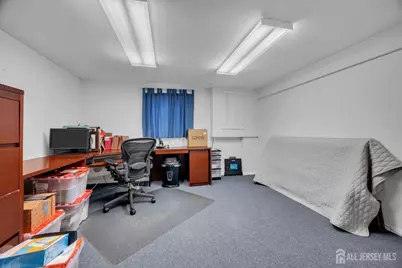 407 Clinton Avenue, Middlesex, NJ 08846 - Photo 27